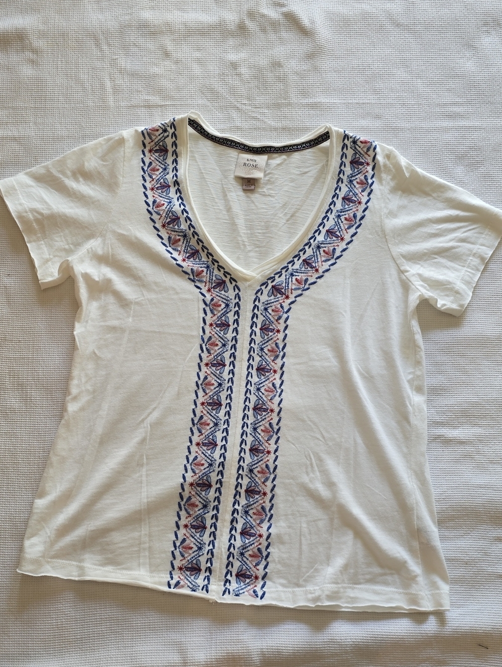 Knox Rose White V-Neck Embroidered Tee Size M Tote F